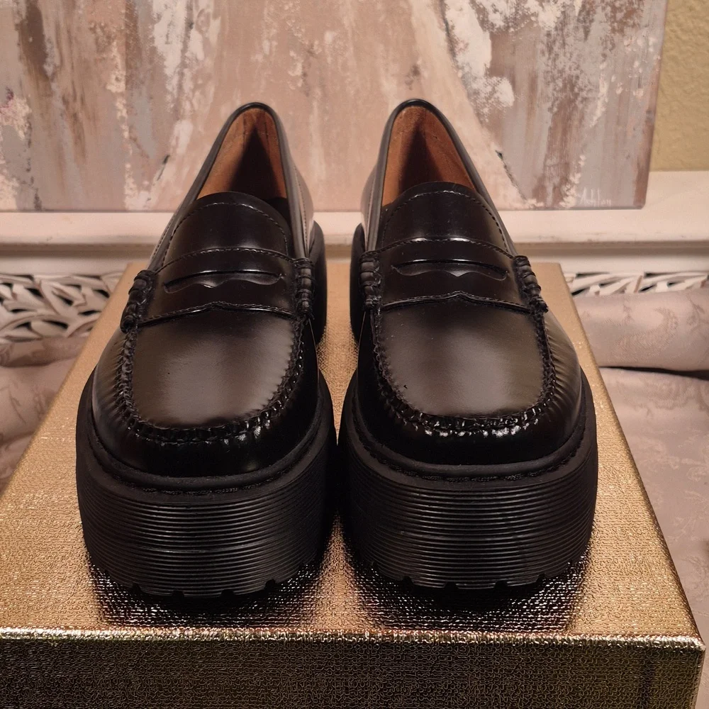 G.H. Bass Whitney Platform Penny Loafer - Picture 6 of 12